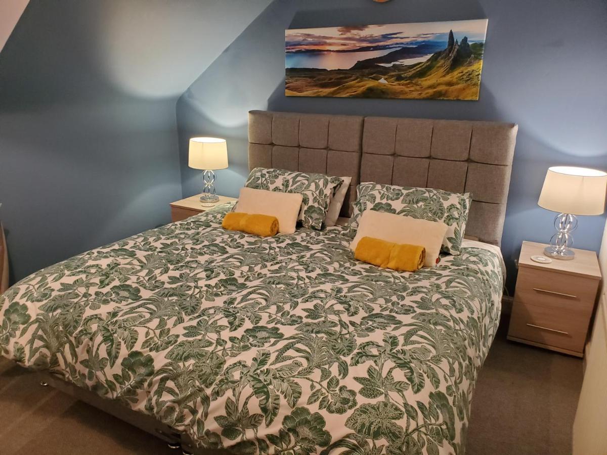 Carvetii - Mayhaven House - Tranquil Cul-De-Sac - 2 Bedrooms, Sleeps 4 Guests Dunfermline Extérieur photo
